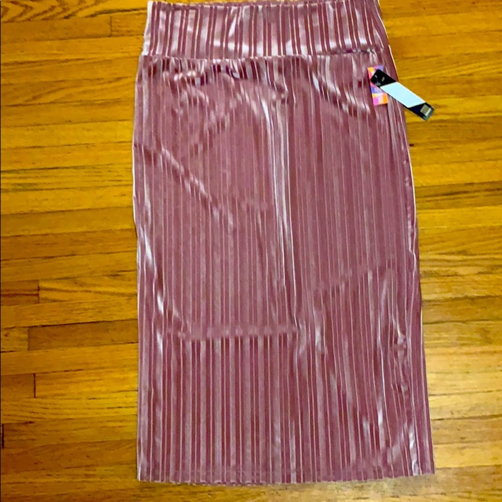 Lularoe Elegant Ivy skirt pink size L